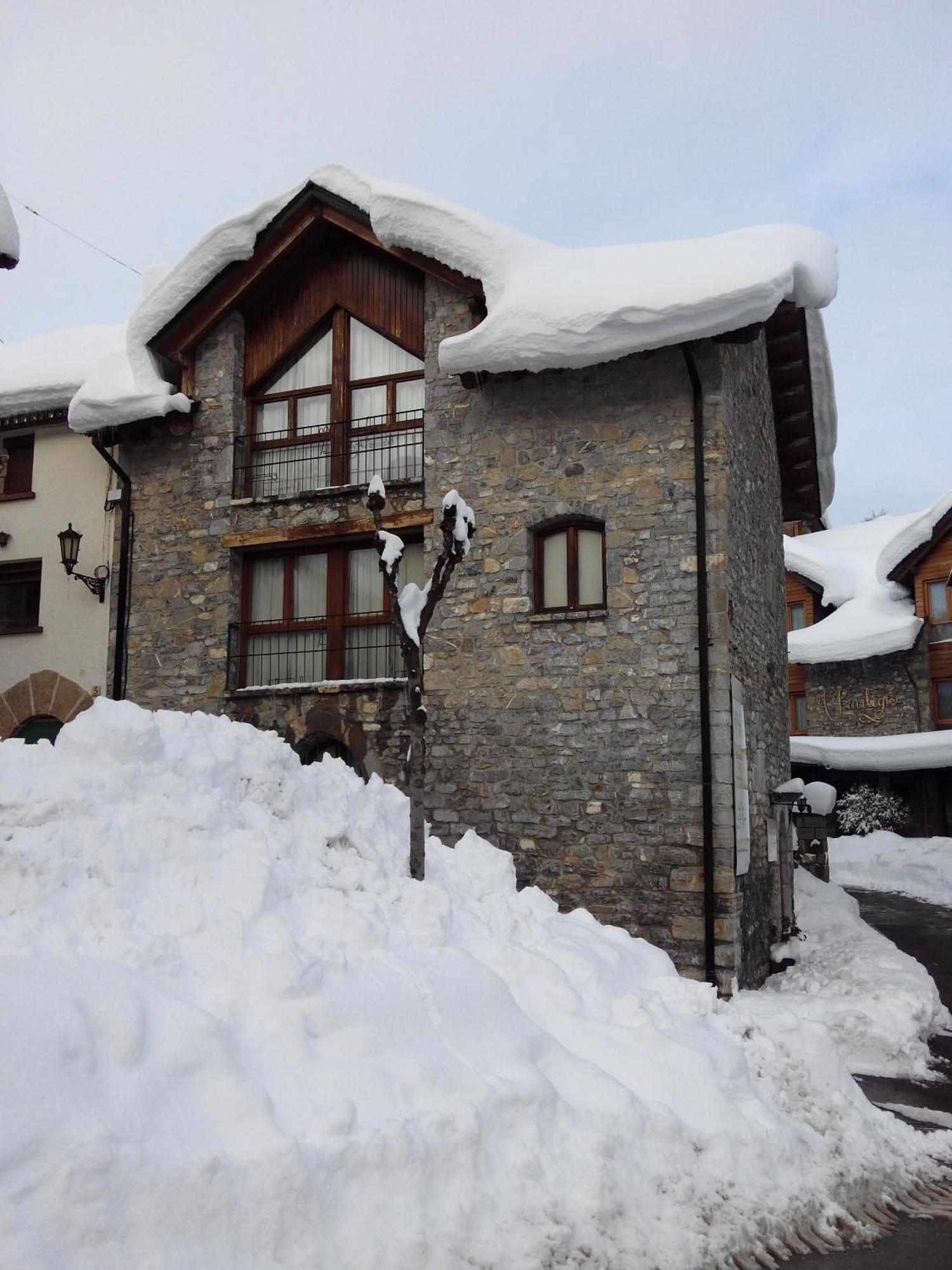 Hotel Abadia Del Pirineo Tramacastilla de Tena Zewnętrze zdjęcie