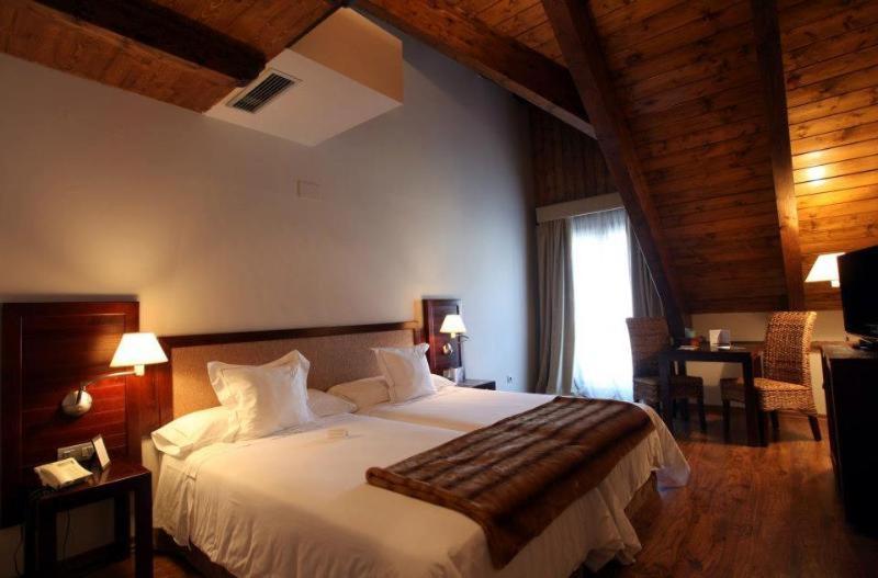 Hotel Abadia Del Pirineo Tramacastilla de Tena Pokój zdjęcie